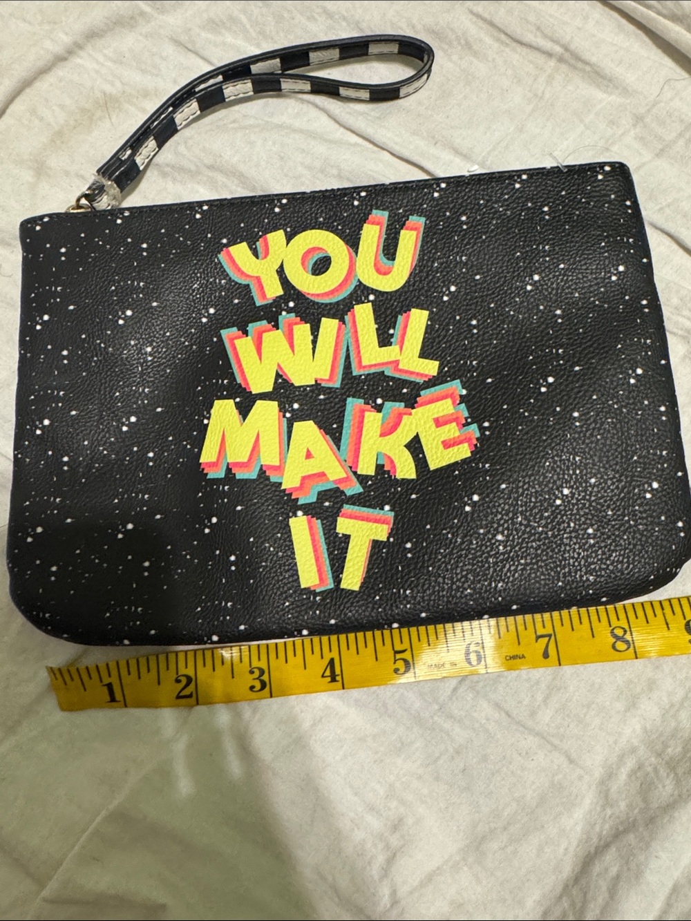 Betsey Johnson Black Wristlet with White Speckle & Checker Strap - Picture 3 of 6